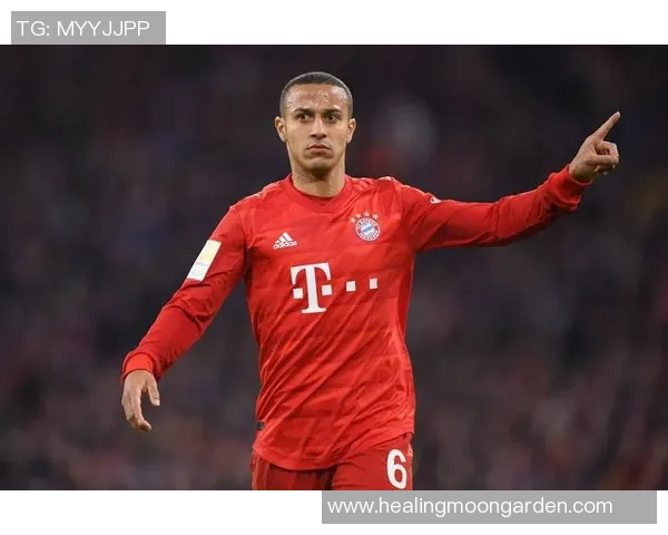 泰国足球历史上的传奇明星与他们的辉煌成就回顾